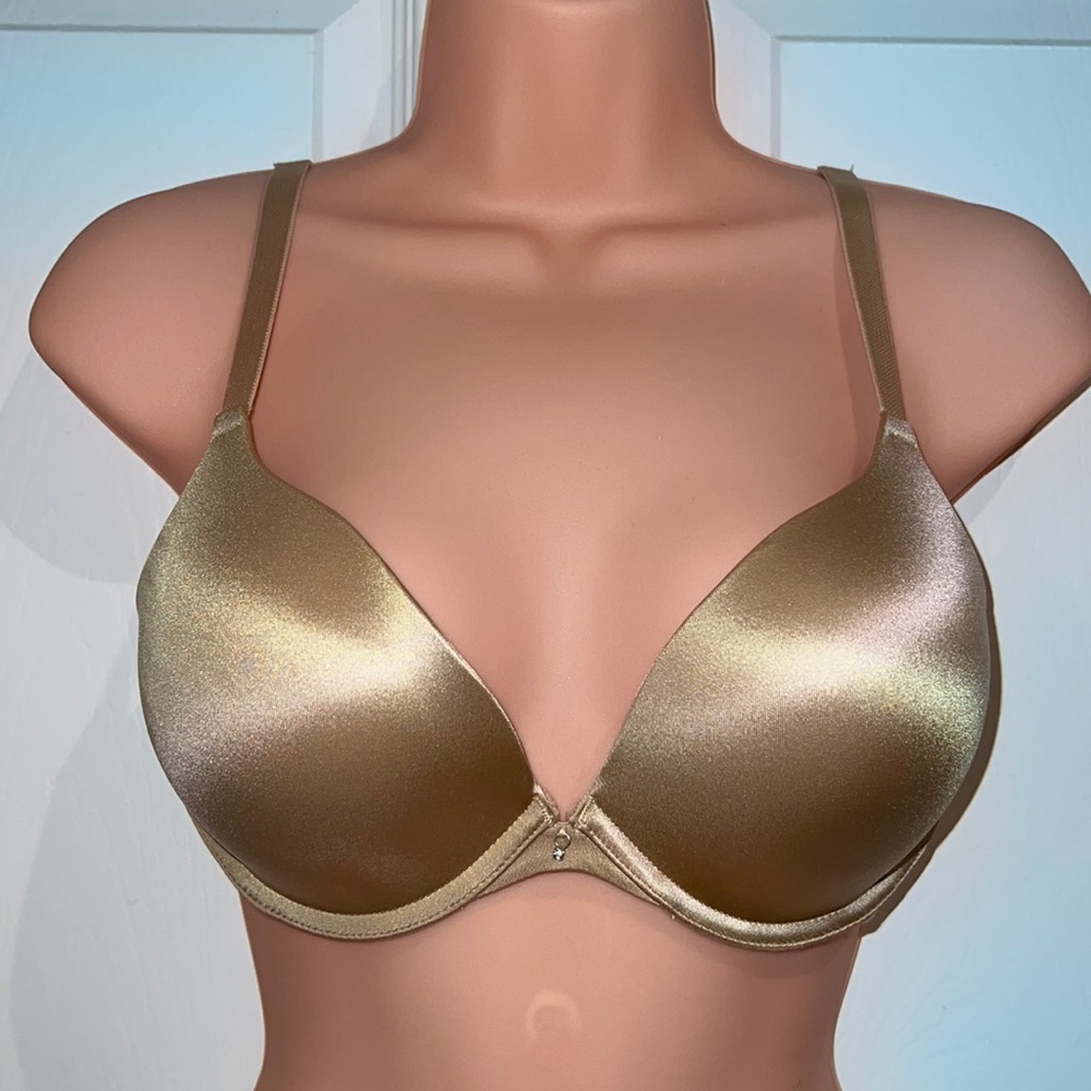 Frederick’s of Hollywood Push Up Bra